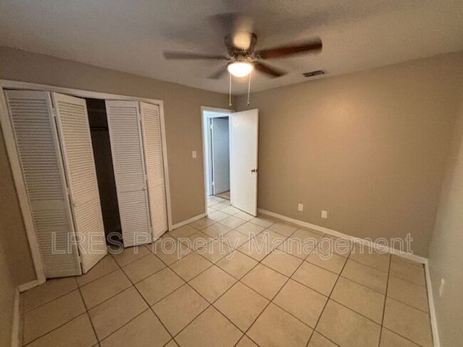 Building Photo - 2437 Chase Ave