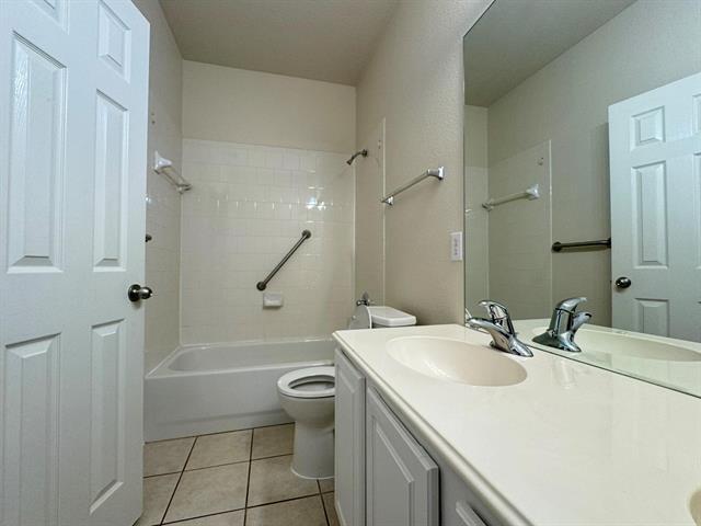 Building Photo - 1004 Southfork Dr