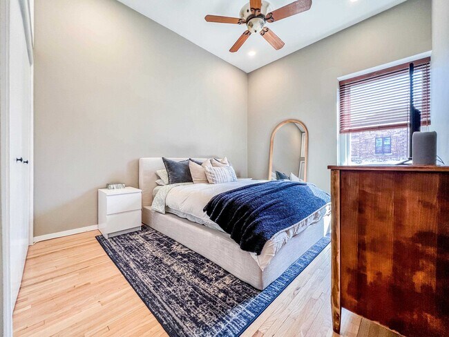 Building Photo - 222 Grand St