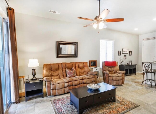 Building Photo - 81690 Avenida Alturas