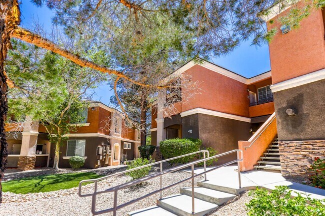 Building Photo - 7632 Pacific Hills Ave
