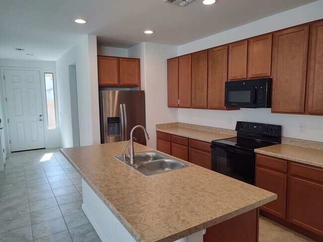 Building Photo - 14418 W Cottontail Ln