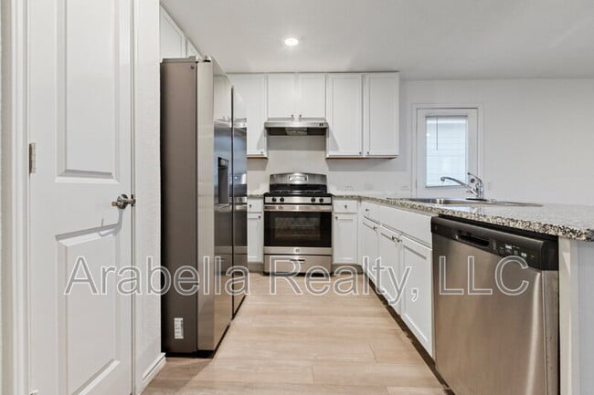 Building Photo - 12006 Still Pass