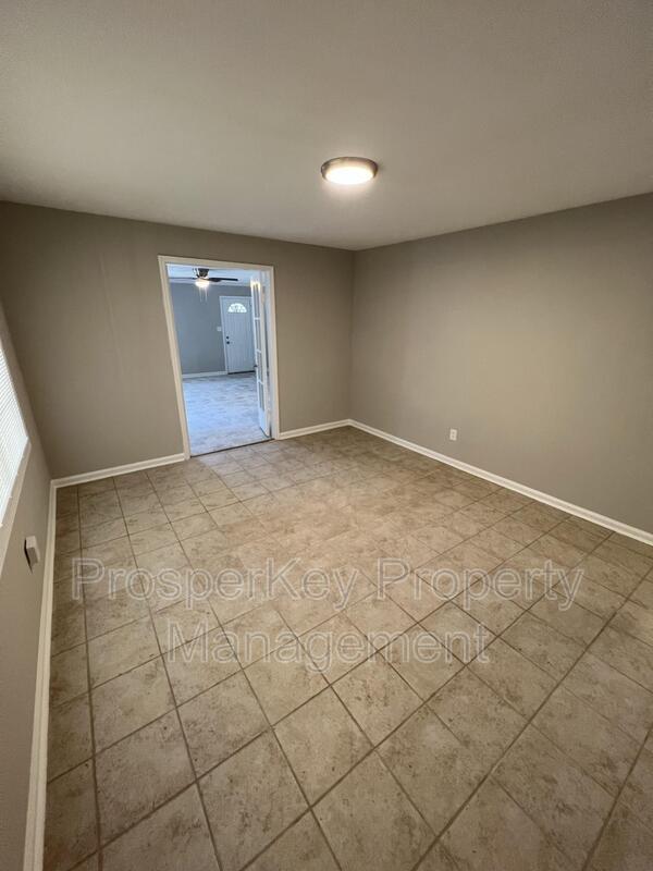 Building Photo - 615 Buford Dr