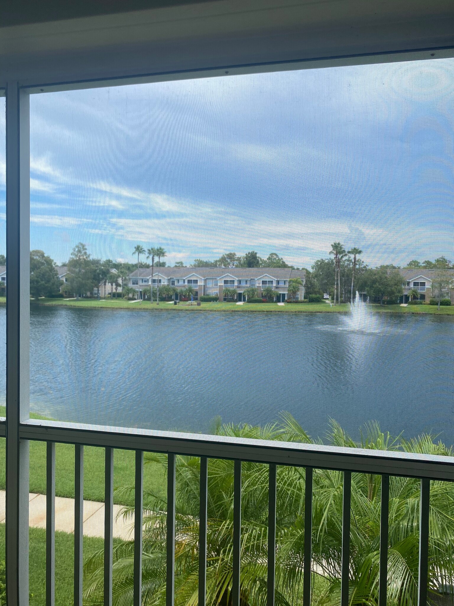 Building Photo - 8933 Manor Loop