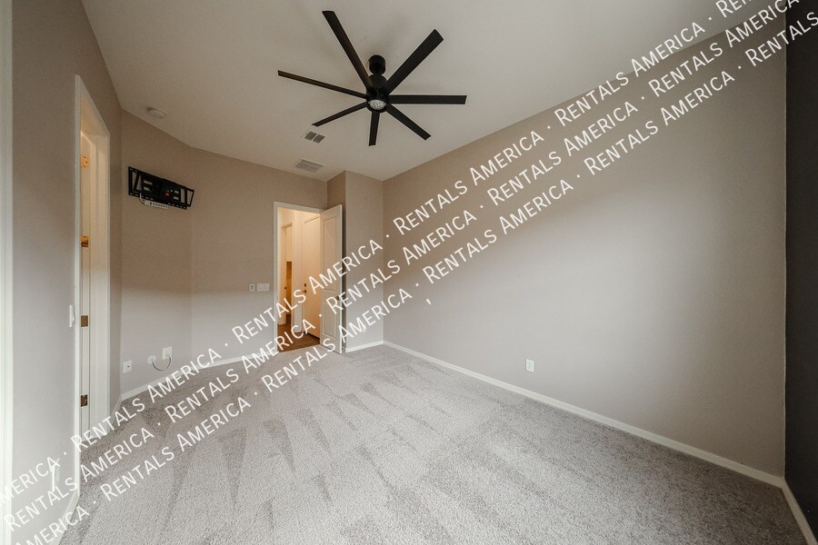 Building Photo - 22366 E Sentiero Dr