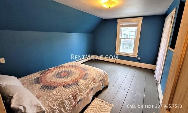 Building Photo - 180 Fourth St.