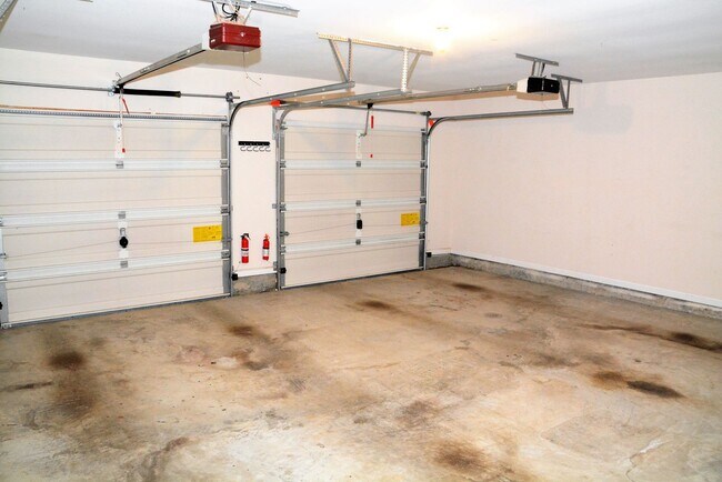 Building Photo - 11512 Fox Hill Dr