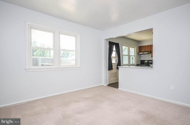 Building Photo - 2812 Yeonas Dr