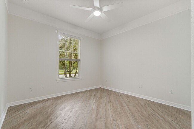 Building Photo - 6451 New Independence Pkwy