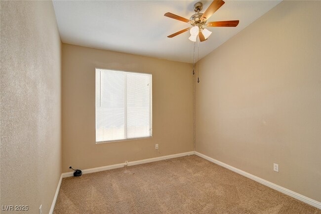 Building Photo - 844 Rainbow Rock St
