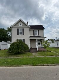 Building Photo - 1413 E Main St