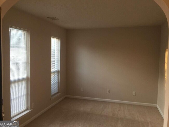 Building Photo - 532 Easton Dr