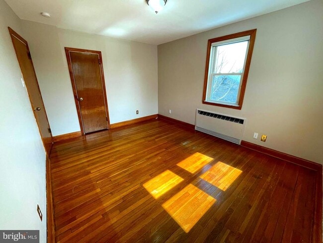 Building Photo - 712 E Macdade Blvd