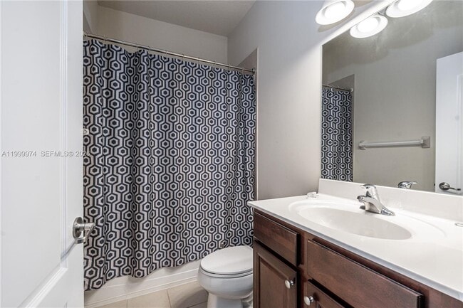 Building Photo - 8435 Lakeview Trail