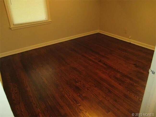 Building Photo - 2 Bed 1 Bath Rental Home - Tulsa