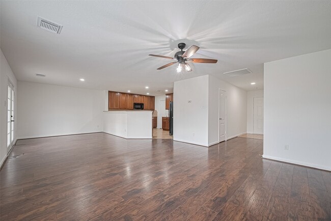 Building Photo - 7734 Pasture Bend Ln