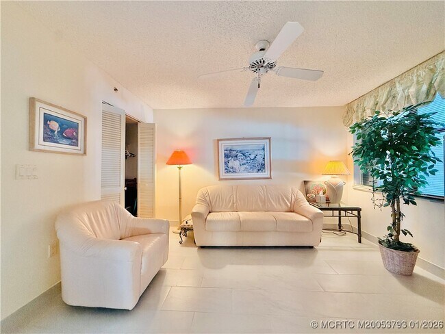 Building Photo - 8800 S Ocean Dr