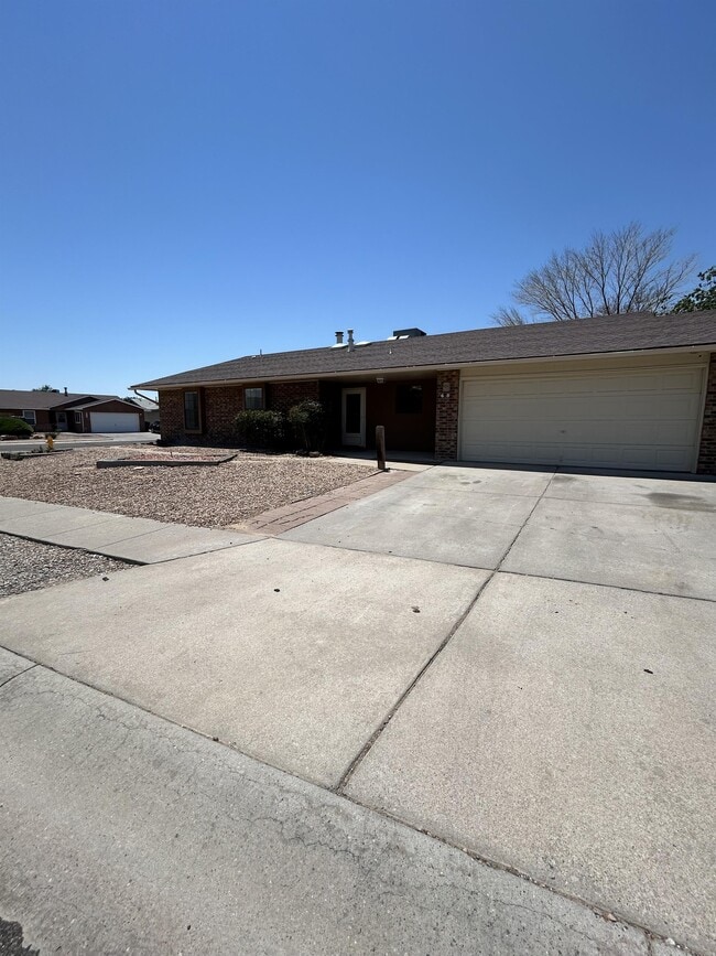 Primary Photo - 6101 Equestrian Dr NW