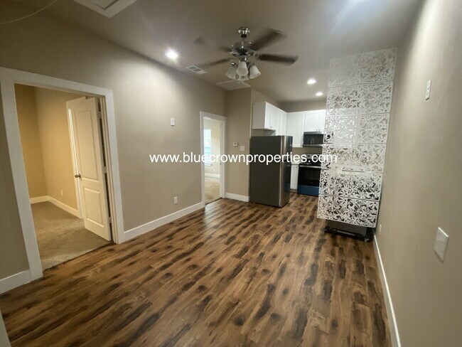 Building Photo - 6304 Cupertino Trail