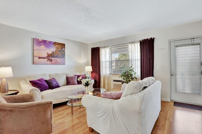 Building Photo - 86 Lyndhurst D