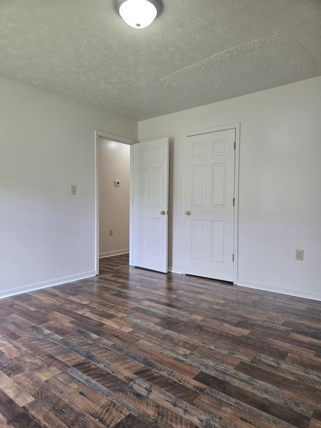 Building Photo - 2 bedroom/2 bath duplex in Mt Sterling