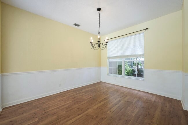 Building Photo - 248 Bluejay Ln