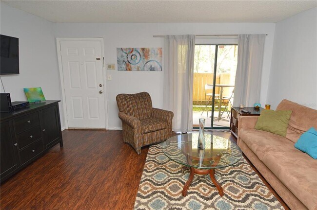 Building Photo - 8718 Mallard Reserve Dr