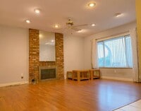 Building Photo - 324 S Palo Cedro Dr