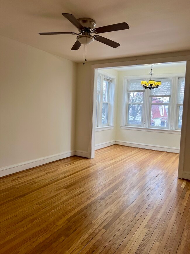 Building Photo - 4148 N Monticello Ave