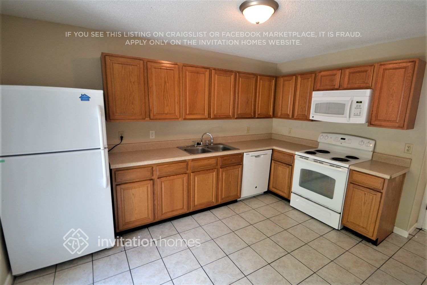 Building Photo - 1233 Ashworth Dr