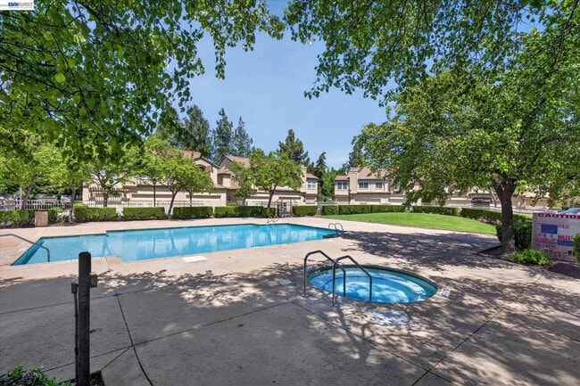 Building Photo - 4039 Ghiotti Ct