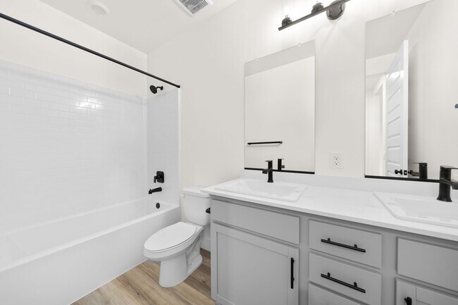 Building Photo - Brand New 4 Bedroom / 2 Bathroom for Lease in Southwest (Panama Ln & Reliance, behind WinCo)- Ava...