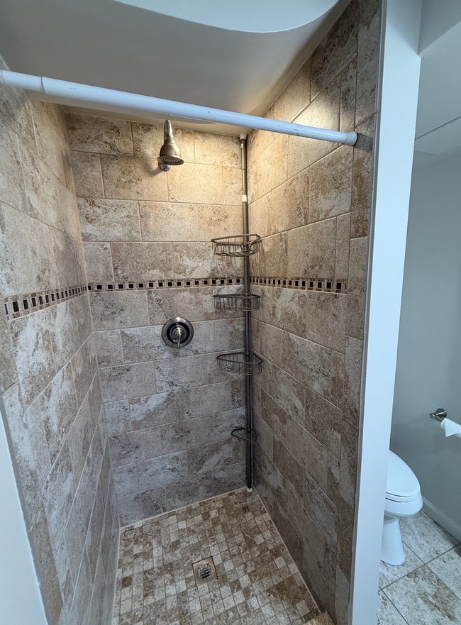 Building Photo - 6711 Park Hall Dr