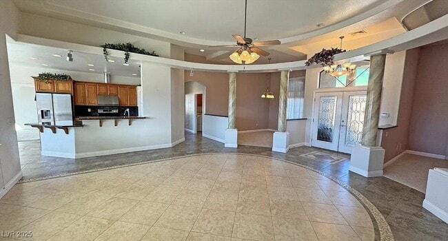 Building Photo - 3580 Prairie Ave