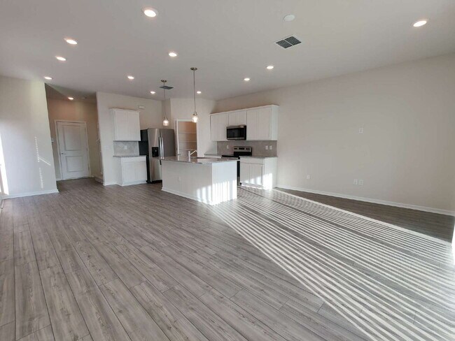 Building Photo - 5389 Elmview Xing