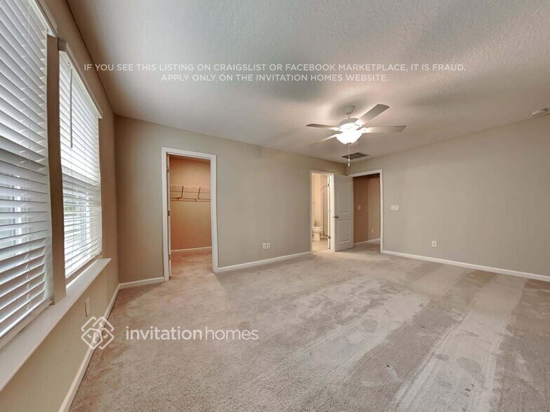 Building Photo - 13255 Shore Grass Dr