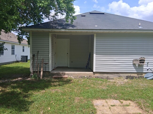 Building Photo - Beautiful Home in Valdosta, Ga!