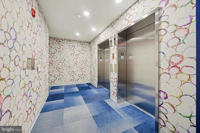 Building Photo - 4240 Chestnut St