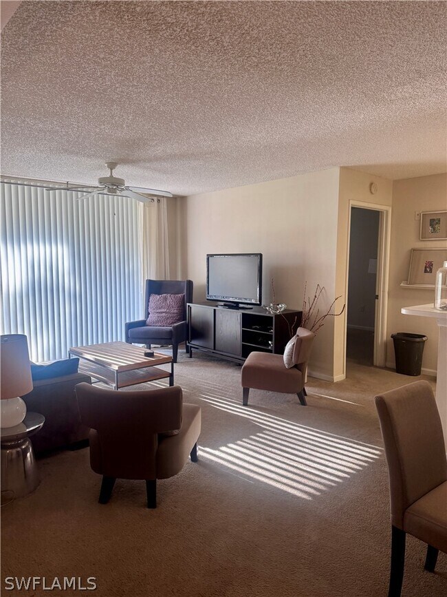 Building Photo - 1180 Wildwood Lakes Blvd