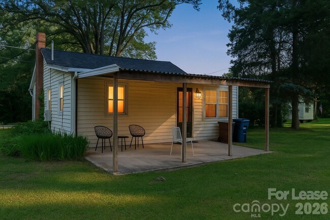 Building Photo - 116 Barnes Ln