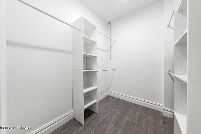 Building Photo - 160 Monmouth St