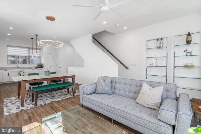 Building Photo - 3101 Riseview Ln