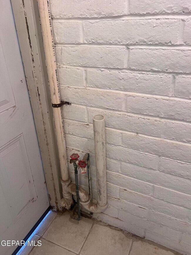 Building Photo - 11244 Wharf Cove Dr