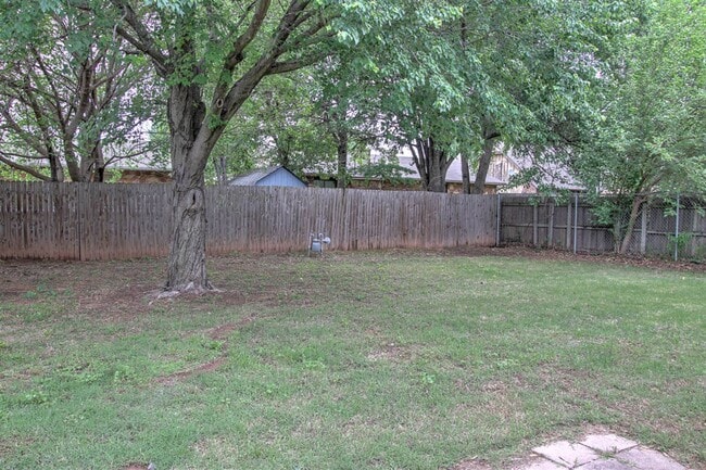 Building Photo - Bixby 3 bed 2 bath in Bixby schools