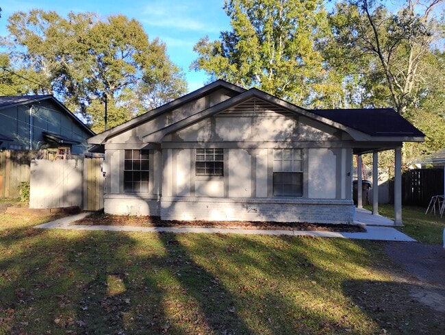 Building Photo - 965 Wesley Ave