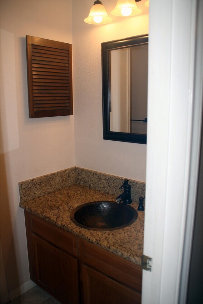 Building Photo - 3500 Tangle Brush Dr