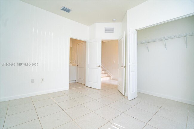 Building Photo - 13237 SW 286th Terrace