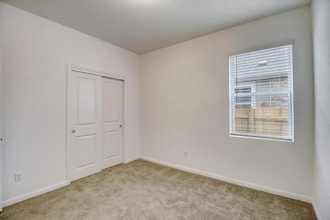 Building Photo - 117 Lacey Oak Lp