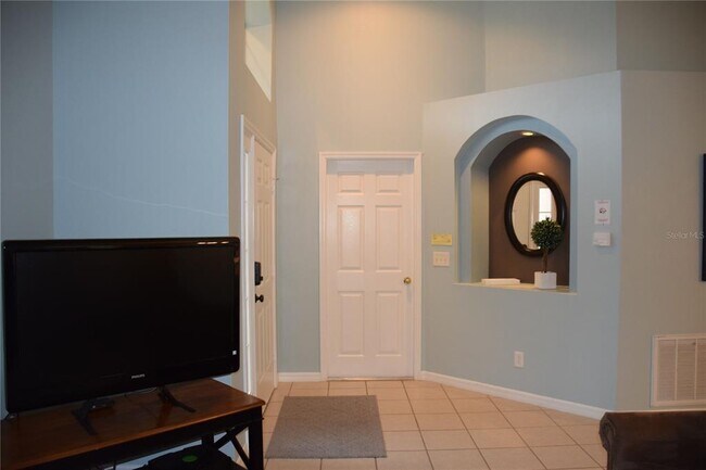 Building Photo - 1214 Solana Cir